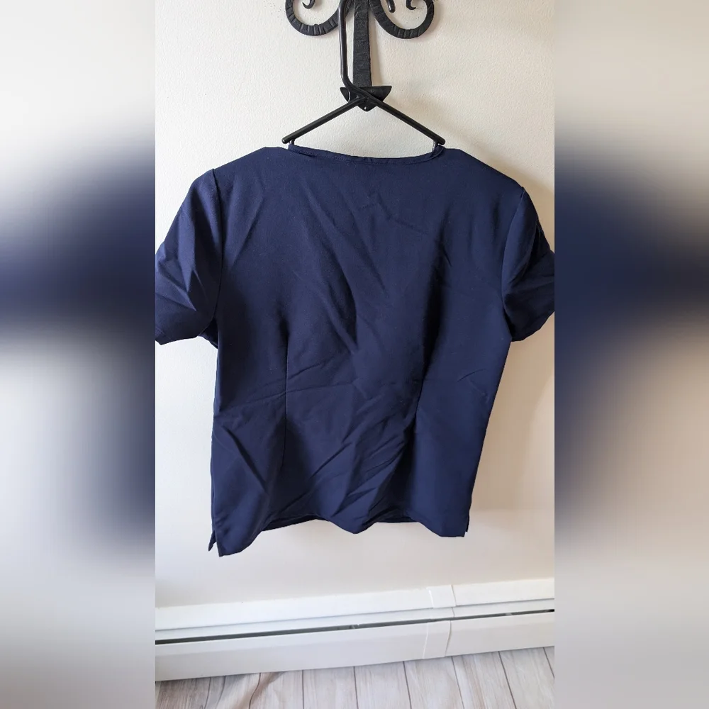 Figs Technical Collection Womens Navy Blue Scrub Top Size Small - Picture 3 of 6